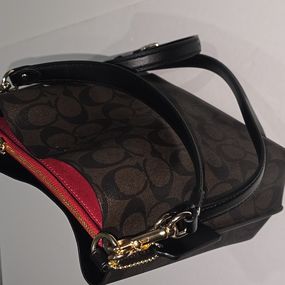 NWT ✅ Coach MOLLIE Bucket Bag 22 in Signature Canvas ⭐ NWT - Picture 15 of 17